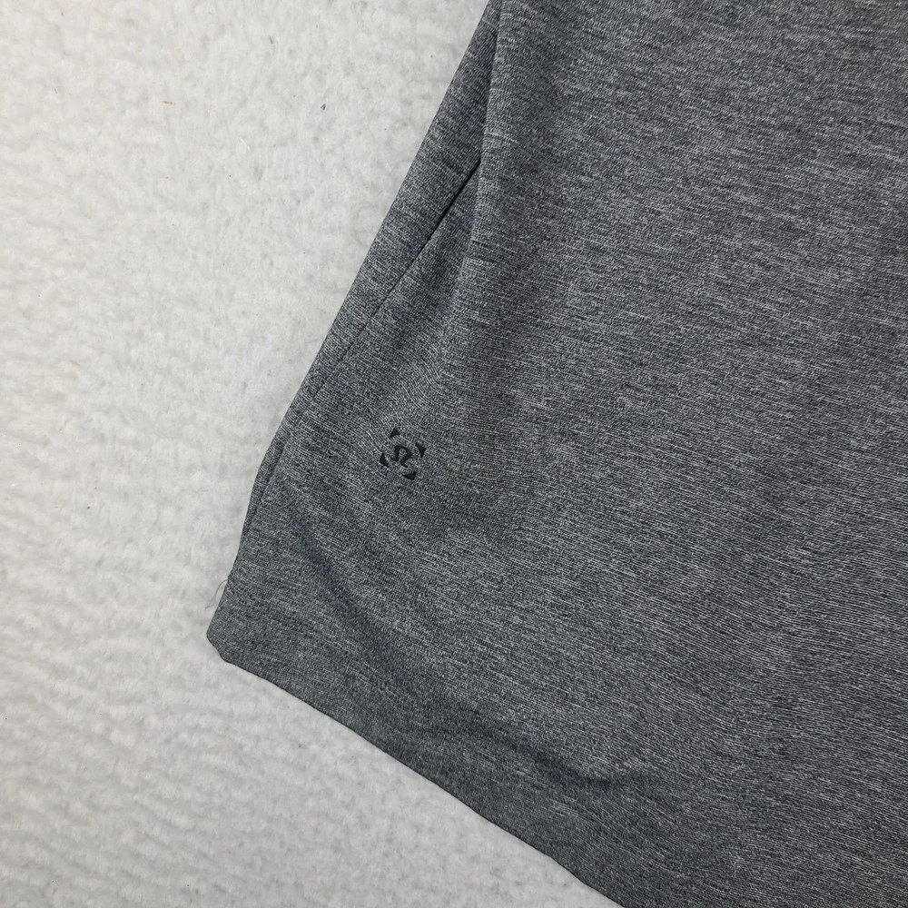 Lululemon Polo Shirt Mens Small Gray Evolution Golf Performance Short Sleeve
